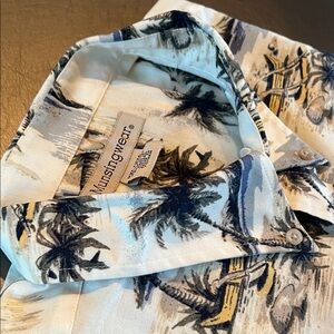 Munsingwear Men's Tropical Print Shirt - White and Blue